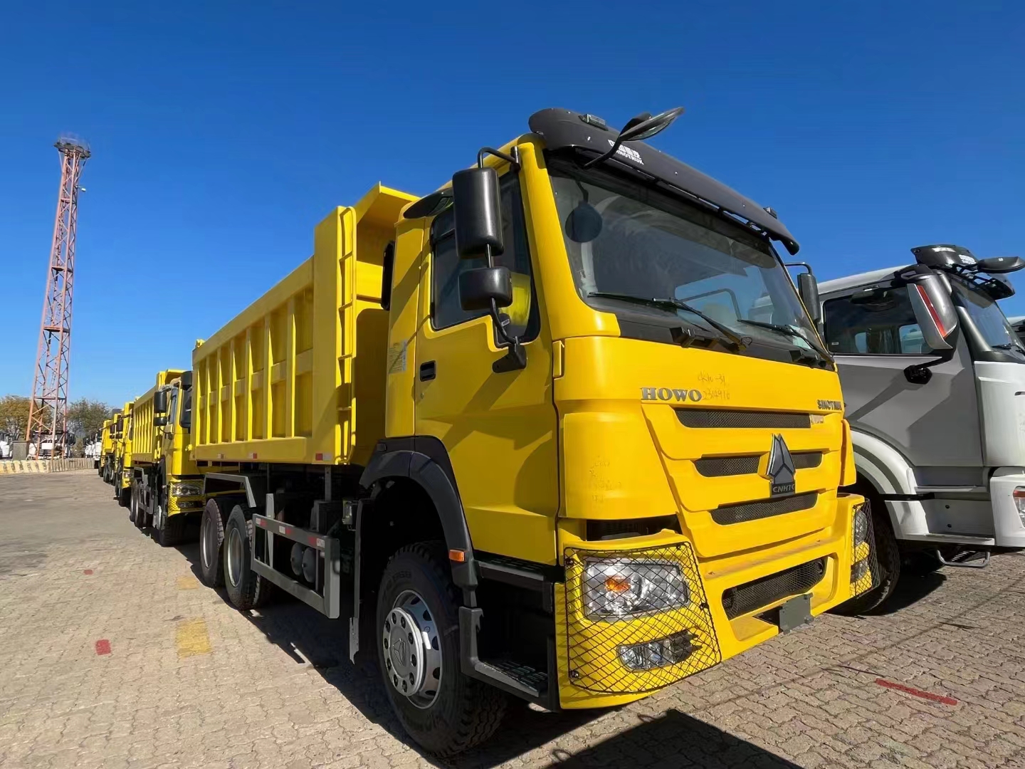 Howo 6x4 prügi veoauto